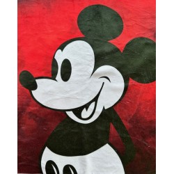 Carré velours : Mickey "Steamboat Willie" fond fouge